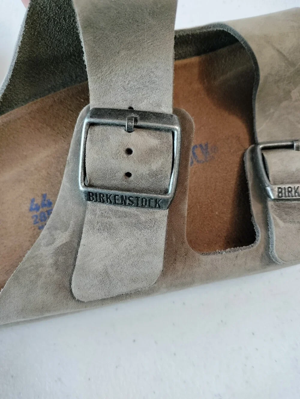 Birkenstock Arizona Mens Taupe Leather Two Strap Slide Sandals Travel Comfort